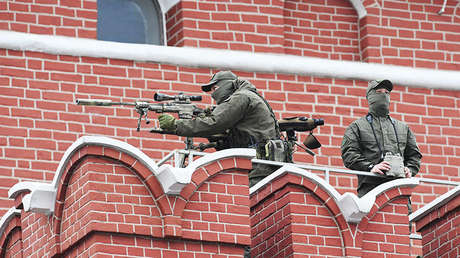 Conozcan el rifle que mantiene a salvo a Vladímir Putin