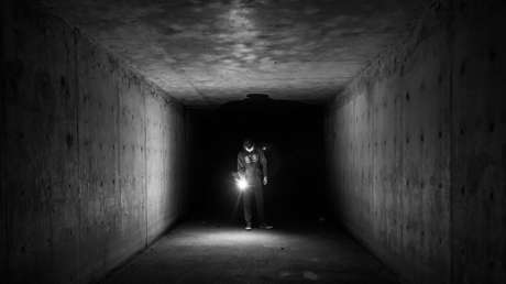 FOTOS: Explorador halla retratos de la Segunda Guerra Mundial en un búnker secreto