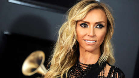 El hijo de una presentadora de TV interrumpe un noticiario en vivo y provoca el caos (VIDEO)