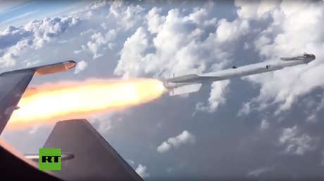 VIDEO: Militares rusos muestran el lanzamiento de misiles desde cazas Su-30 sobre el mar Negro