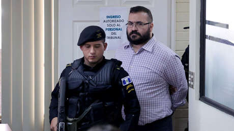 Javier Duarte, ex gobernador del estado mexicano de Veracruz, comparece ante un tribunal de procedimientos de extradición en la ciudad de Guatemala, Guatemala, el 27 de junio de 2017.