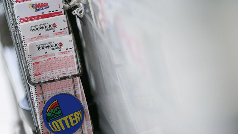 Un estadounidense decide limpiar su billetera y encuentra un millón de dólares dentro