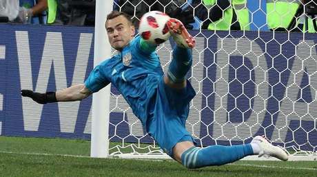 El portero Ígor Akinféyev se retira de la selección rusa de fútbol