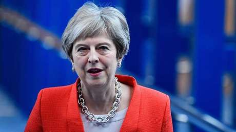 Reino Unido: Un diputado conservador se une a la exigencia de una moción de censura contra May
