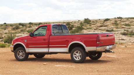 Detenidos dos adolescentes de EE.UU. por contrabandear mexicanos en un camioneta robada