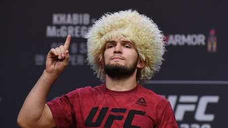 VIDEO: Khabib Nurmagomédov se reúne con sus fans en Daguestán tras su victoria en la UFC 
