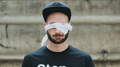 "Me sentí violado": "Depravado sexual" finge en Tinder ser una mujer y tiene sexo con otros hombres