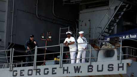 VIDEOS: Arrestan a marine drogado por correr desnudo en un parque de atracciones en Estados Unidos