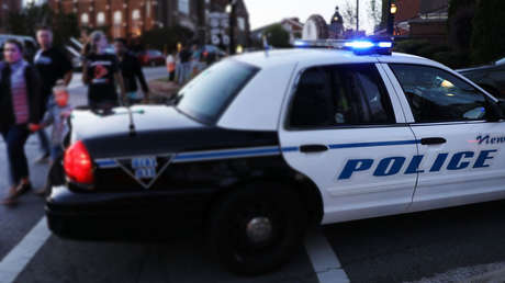 VIDEO: Niñero afroamericano transmite en vivo cómo una mujer lo "acosa" por cuidar a niños blancos