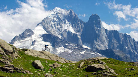 Un ciclista muere por disparos de un cazador y su familia lamenta que "el monstruo" muriera rápido