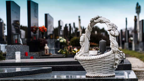 ¿A quién enterraron entonces? Un canadiense regresa a casa luego de sus propios funerales