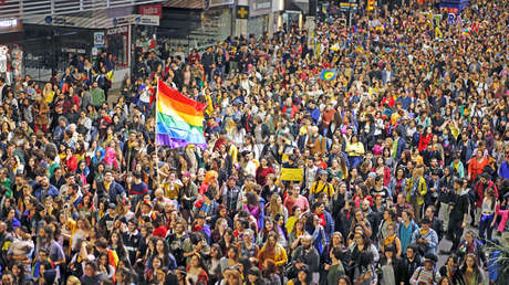 ¿En qué consiste la nueva Ley Integral para Personas Trans de Uruguay?