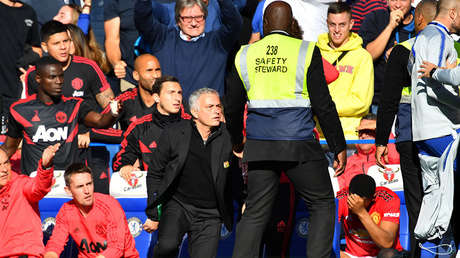 VIDEO, FOTOS: A José Mourinho le gritaron un gol en la cara y se puso muy furioso