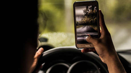 Conducía a más de 200 km/h, se jactaba de ello en WhatsApp y lo arrestan por atropellar a una chica