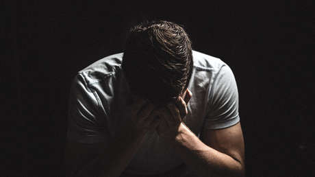 "Me querían convertir en prostituta": El joven colombiano que se suicidó denunciando abusos de curas