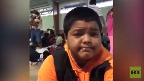VIDEO: Testimonio del menor que abandonó a su madre para viajar a EE.UU. con caravana de migrantes