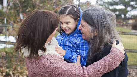 Prueban con una niña ciega y paralítica un fármaco experimental y el resultado es esperanzador