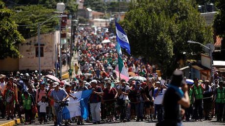Ríos de personas avanzan hacia EE.UU.: ya son dos las caravanas de migrantes centroamericanos 