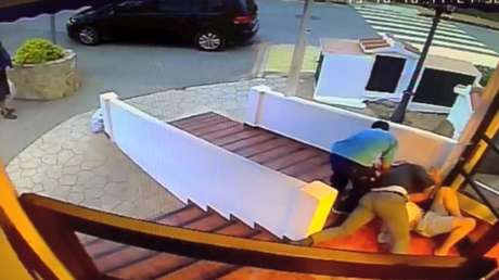 VIDEO: Un empresario argentino evita una agresión machista en un hotel de España