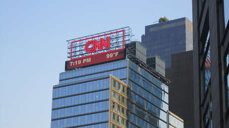 Evacúan la sala de prensa de CNN en Nueva York por un "dispositivo explosivo" (FOTOS, VIDEO)