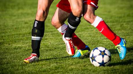 Proponen una reforma radical del fútbol para "salvarlo de la destrucción"