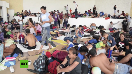 Migrantes revelan a RT por qué decidieron unirse a la caravana que se dirige hacia EE.UU.