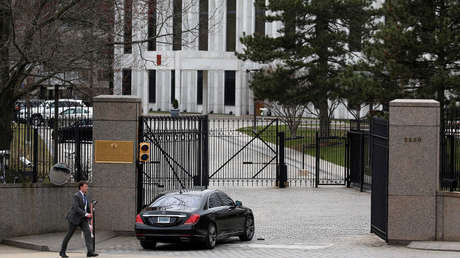 Hallan un paquete sospechoso cerca de la Embajada rusa en Washington D.C.