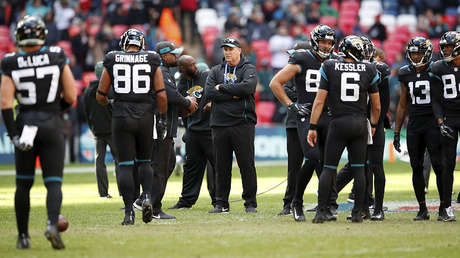 Arrestan a cuatro jugadores de la NFL por irse de un club nocturno debiendo 64.000 dólares 