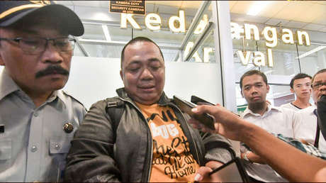 Avión estrellado en Indonesia: Un atasco en la ruta le salva la vida a un pasajero