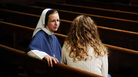 VIDEO: Exmonja devenida en actriz porno cuenta cómo explicó a sus niños en qué consiste su trabajo