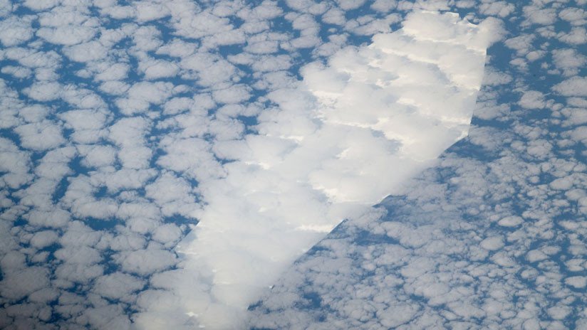 Un iceberg con forma de ataúd se dirige a una 'muerte' inminente