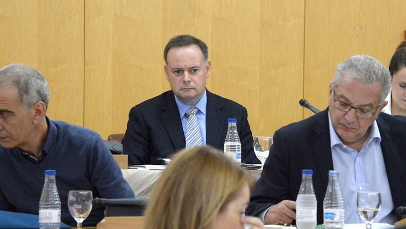 Primo del expresidente español Rajoy propone ofrecer mil euros al que "le parta la cara" a un cómico