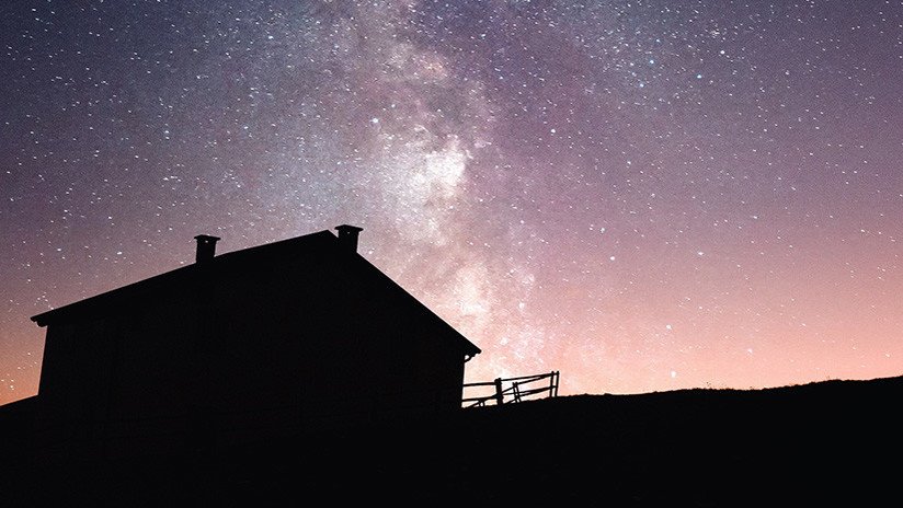 "Bicho raro": Descubren una inmensa galaxia 'fantasma' junto a la Vía Láctea