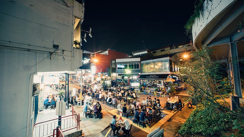 VIDEO: Pelea campal entre turistas ebrios y meseros en una taquería de Acapulco