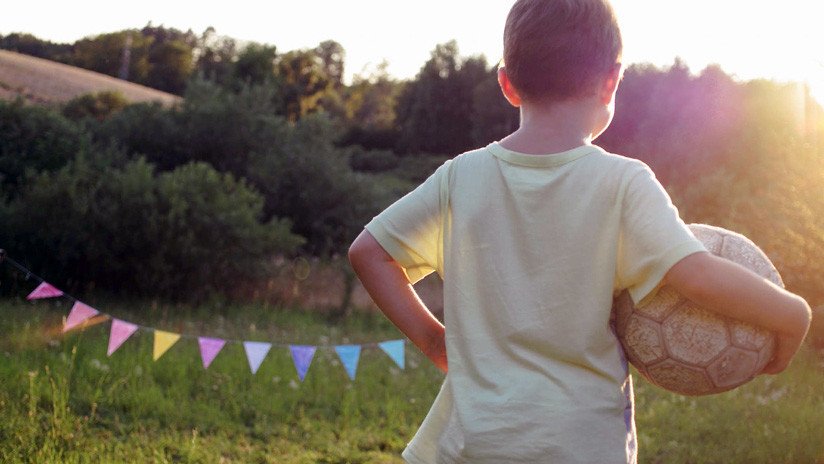 El niño que vendía sus juguetes para asistir a la final de la Libertadores hace realidad su sueño