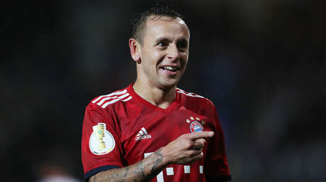 Un futbolista del Bayern Múnich enfada a sus fans al disfrazarse de terrorista árabe en Halloween