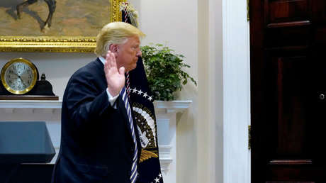 Trump lanza nueva advertencia a caravana migrante: 'Deben dar marcha atrás ya'