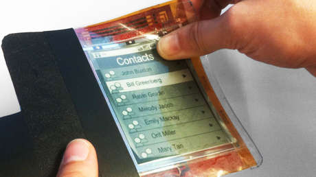 ¿Dos pantallas en una?: Presentan el primer teléfono flexible que se dobla por la mitad (VIDEO)