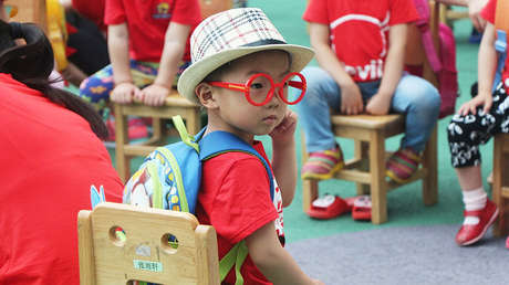 'Soy independiente, si me caigo no lloro y bailo hip hop': El CV del niño chino del que todos hablan