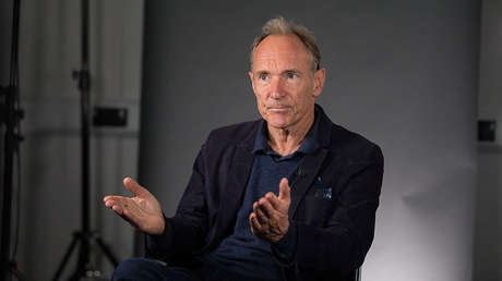 El padre de Internet: Hay que destronar a Google y Facebook porque acumulan demasiado poder