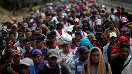 El Gobierno de El Salvador afirma que los migrantes de la caravana fueron engañados