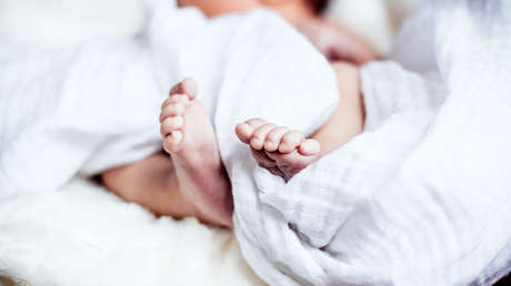 EE.UU.: Juzgan a una niña que mató a un bebé pisándole la cabeza porque no paraba de llorar