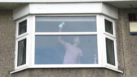 "Dinos lo que ves": La Policía británica advierte que esta foto es más siniestra de lo que parece