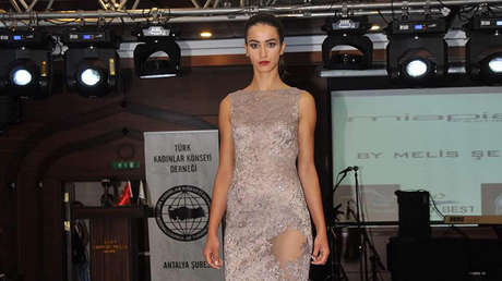 Reina de belleza condenada a 13 años por secuestrar y chantajear a un hombre con fotos de desnudos