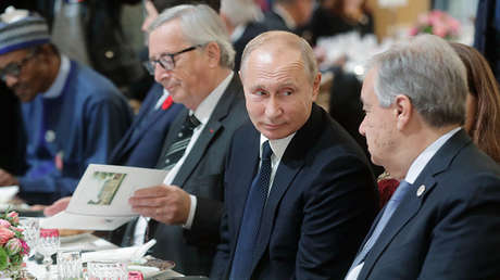 Putin califica de "buena" la conversación que mantuvo con Trump en París