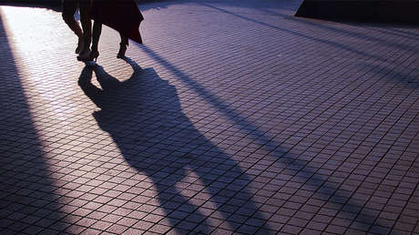 VIDEO: Un hueco se 'traga' a una mujer en China