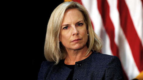 Aseguran que Trump planea reemplazar a la secretaria de Seguridad Nacional y al jefe de Gabinete