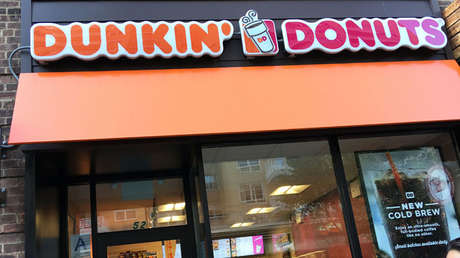 Dueña de un Dunkin' Donuts pide auxilio a la Policía para negarle el Wi-Fi a una afroamericana