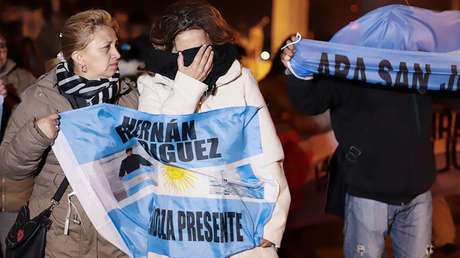 "Hay que traer a los 44": Familiares de los tripulantes del ARA San Juan exigen que lo refloten