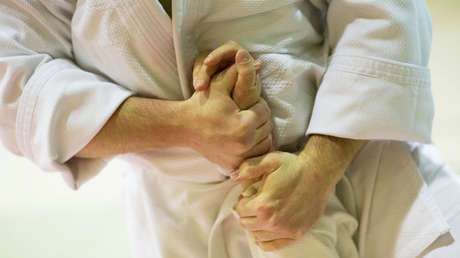 VIDEO: Tratan de robarle el teléfono a una practicante de jiu-jitsu (obviamente, fue una mala idea)